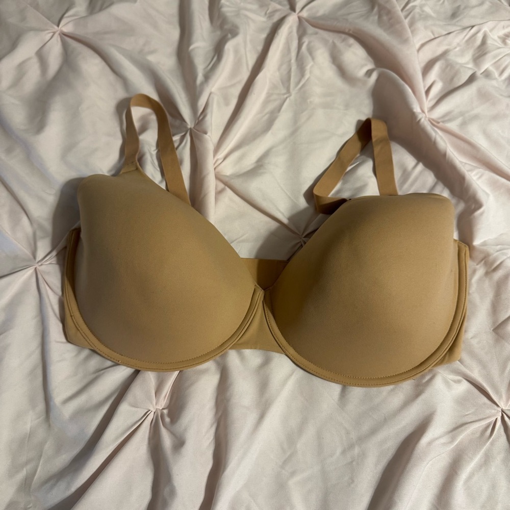 FLASH SALE ✨ SKIMS Fits Everybody Nude Full-Coverage Bra